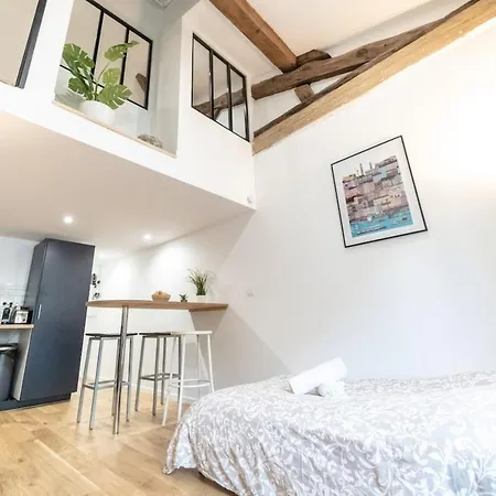 Comfortable In 2nd Train Station And Confluence Nearby *