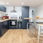Comfortable In 2nd Train Station And Confluence Nearby Apartman *