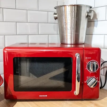 Апартаменты Comfortable In 2nd Train Station And Confluence Nearby